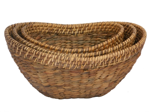 Oval water hyacinth bowl with rattan rim