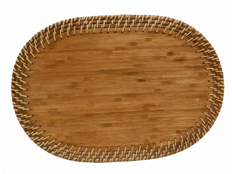 Natural oval rattan placemat with bamboo