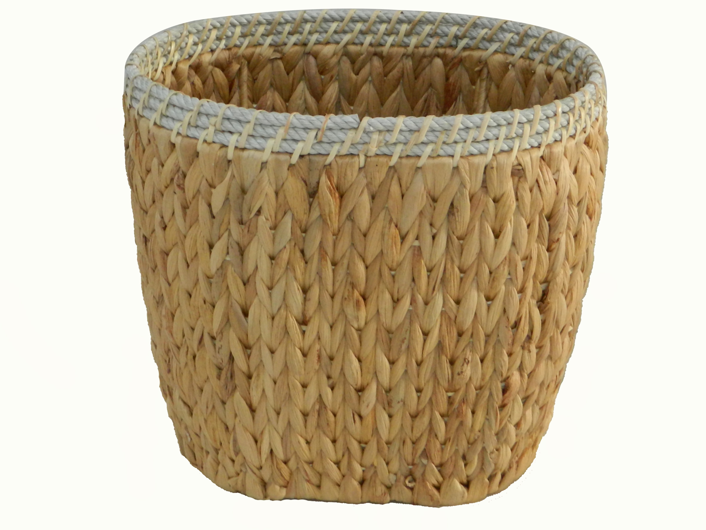 Water hyacinth trash bin with rope oval